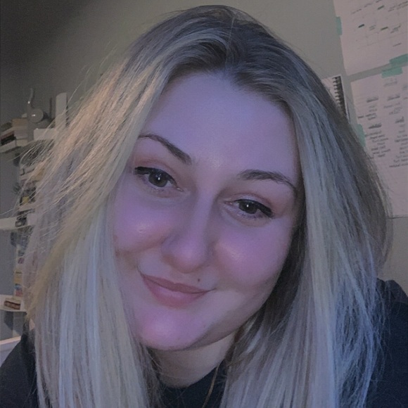 Meet the Posher Other - Meet your Posher, Nicole